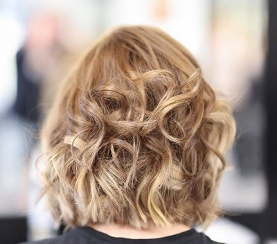 Способы применения бигуди для создания красивых причесок