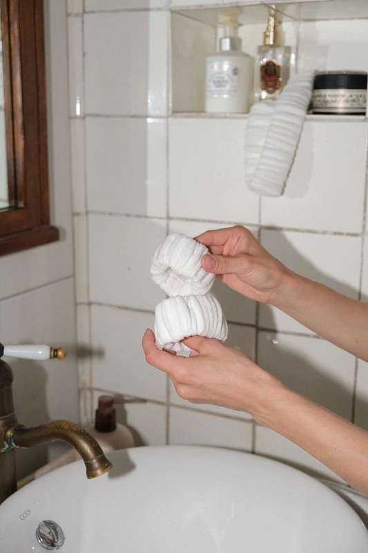 Набор повязок для умывания jillas из велюра, белый, 4,5 см - аксессуар для локонов по цене ₽1,290, материал Синтетическая ткань