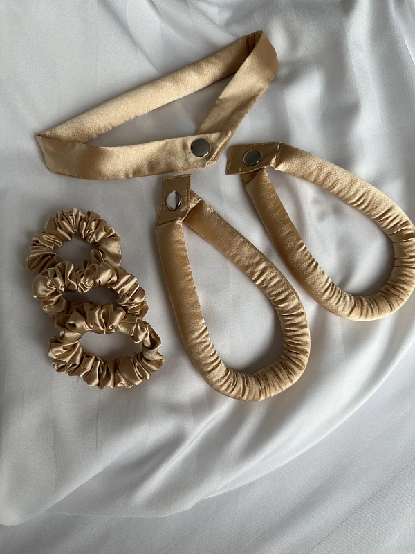 Мягкие бигуди из лебяжего пуха "Комплект jillas mini compact 2.0, золотистый" по цене 2&nbsp;290 ₽, размеры 235х85х40, для волос От плеч до пояса