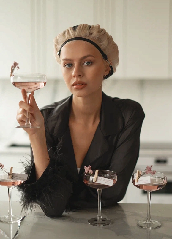 Мягкие бигуди из лебяжего пуха "Комплект jillas classic Pro черный" по цене 3&nbsp;490 ₽, размеры 250х100х45, для волос От лопаток до пояса