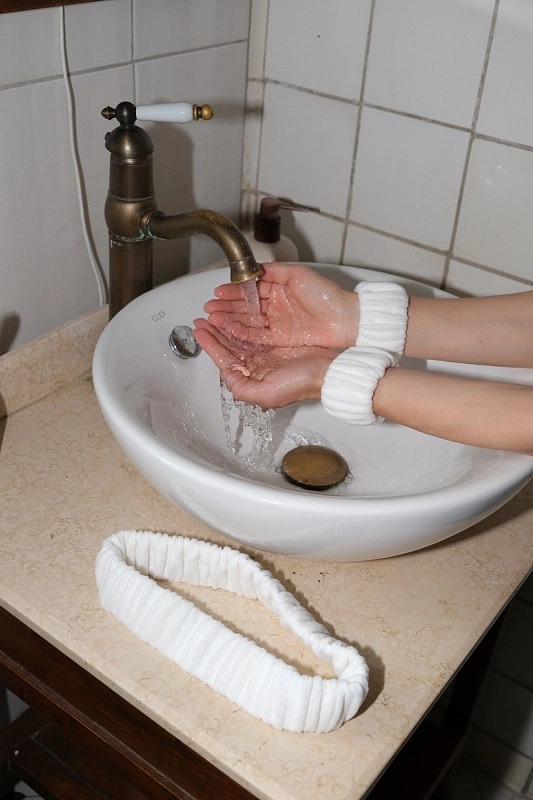 Набор повязок для умывания jillas из велюра, белый, 4,5 см - аксессуар для локонов по цене ₽1,290, материал Синтетическая ткань