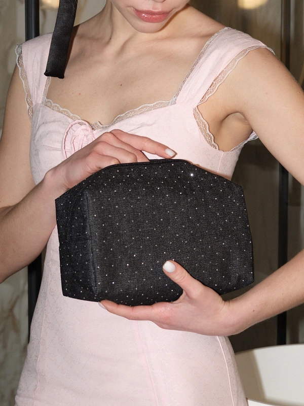 Косметичка jillas джинсовая со стразами, черный по цене ₽1,890, размеры 300х200х30