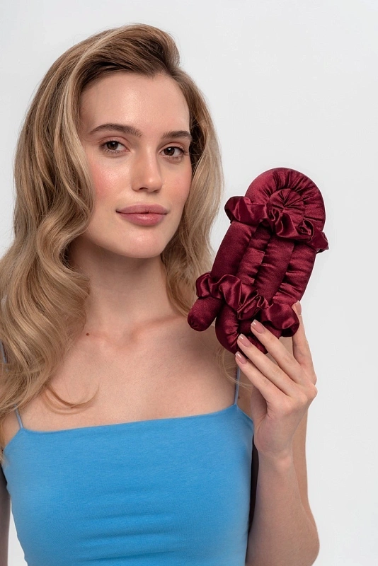 Мягкие бигуди из лебяжего пуха "Комплект jillas classic бордовый" по цене ₽1,390, размеры 255х105х50, для волос От лопаток до пояса