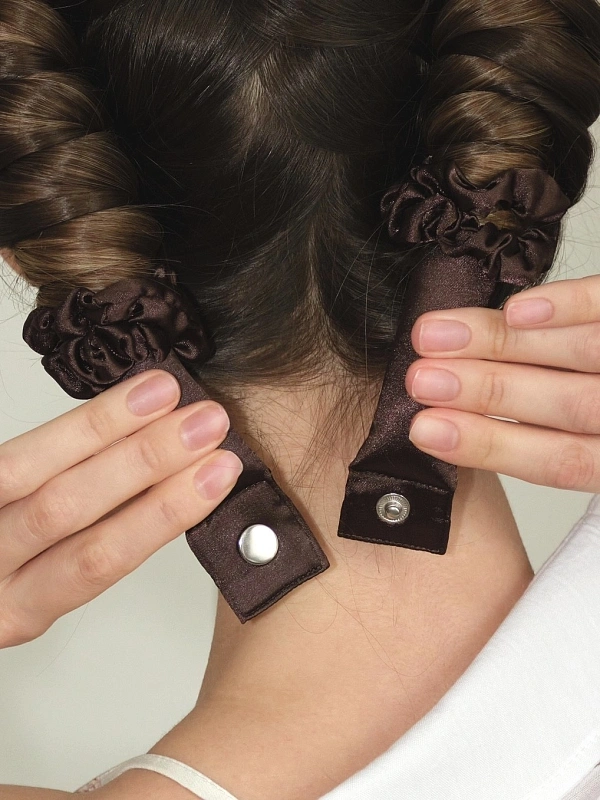 Мягкие бигуди из лебяжего пуха "Комплект jillas classic compact 2.0, коричневый" по цене ₽2,290, размеры 255х105х50, для волос От лопаток до пояса