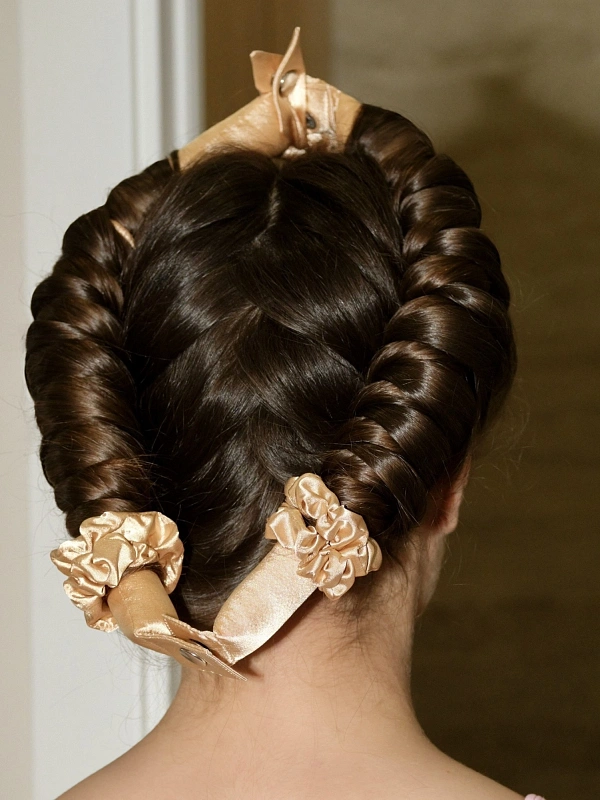 Мягкие бигуди из лебяжего пуха "Комплект jillas classic compact 2.0, золотистый" по цене ₽2,290, размеры 255х105х50, для волос От лопаток до пояса