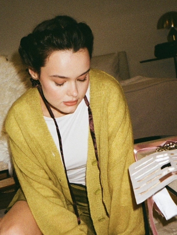 Мягкие бигуди из лебяжего пуха "Комплект jillas slim elegant коричневый" по цене 1&nbsp;390 ₽, размеры 205х85х25, для волос От каре до пояса