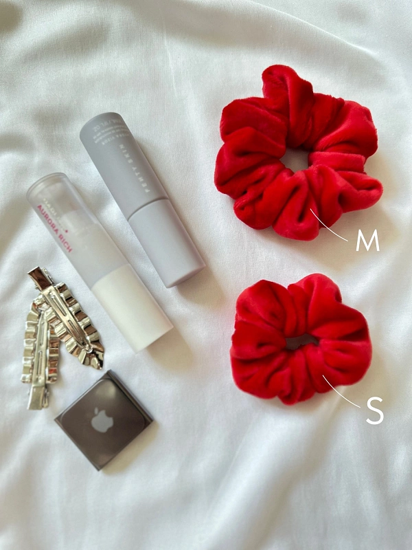 Резинки для волос jillas из велюра, 2шт (S и M), красный - аксессуар для локонов по цене ₽990, материал Синтетическая ткань