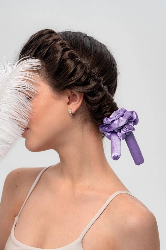 Мягкие бигуди из лебяжего пуха "Комплект jillas mini лавандовый" по цене 1&nbsp;390 ₽, размеры 235х85х40, для волос От плеч до пояса