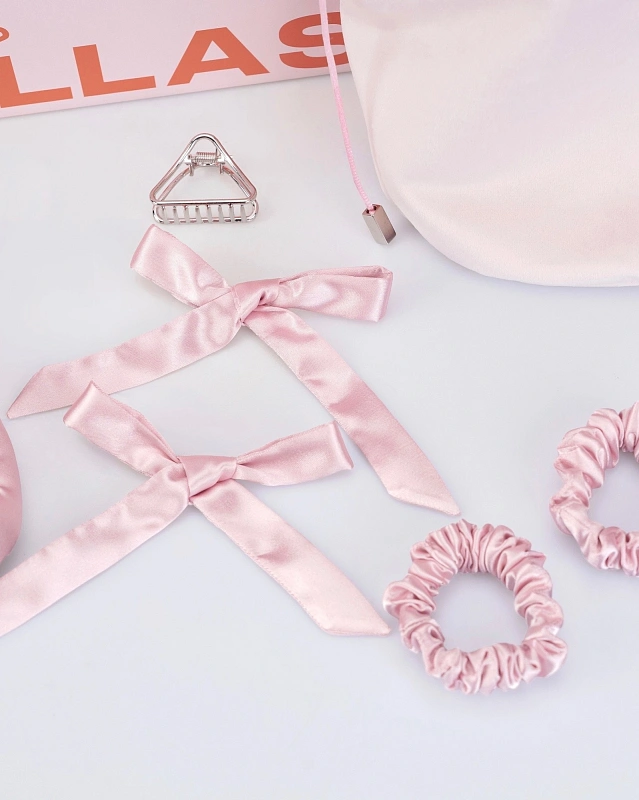 Мягкие бигуди из лебяжего пуха "Набор jillas for sleep, светло-розовый" по цене ₽2,990, размеры 215х175х75, для волос От плеч до пояса