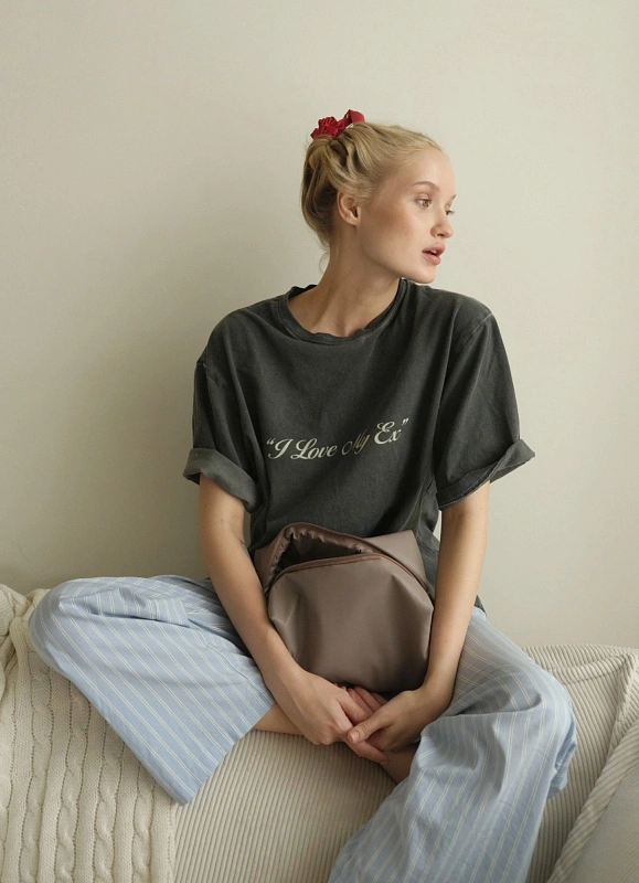 Косметичка jillas из искусственной кожи, L, серый по цене 1&nbsp;990 ₽, размеры 350х250х30