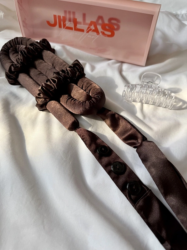 Мягкие бигуди из лебяжего пуха "Комплект jillas mini elegant с пуговицами, коричневый" по цене ₽1,890, размеры 235х85х40, для волос От плеч до пояса