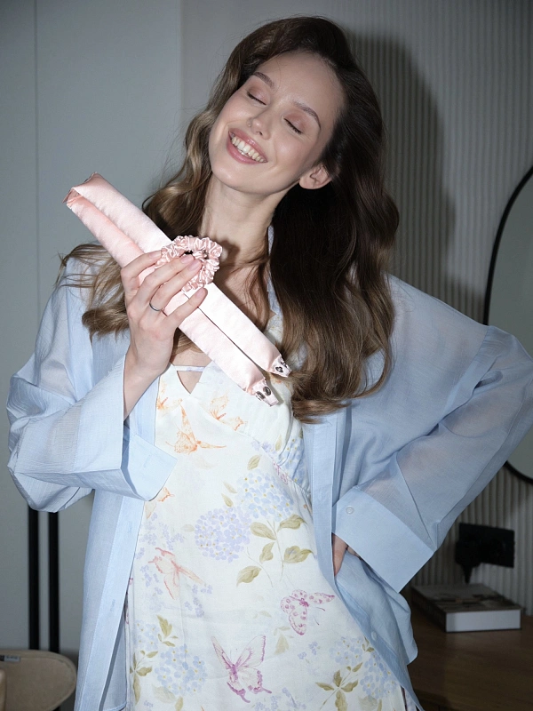 Мягкие бигуди из лебяжего пуха "Комплект jillas compact 300/34 персиковый" по цене ₽2,590, размеры 215х175х75, для волос От лопаток до пояса