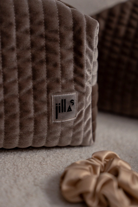 Косметичка jillas из бархата, L, Cacao по цене ₽2,090, размеры 350х250х30