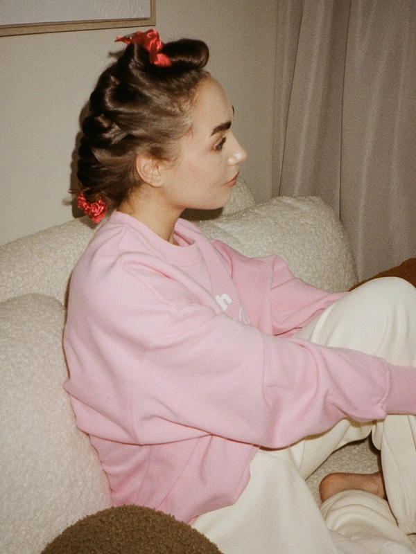 Мягкие бигуди из лебяжего пуха "Комплект jillas mini compact 2.0, красный" по цене ₽2,290, размеры 235х85х40, для волос От плеч до пояса