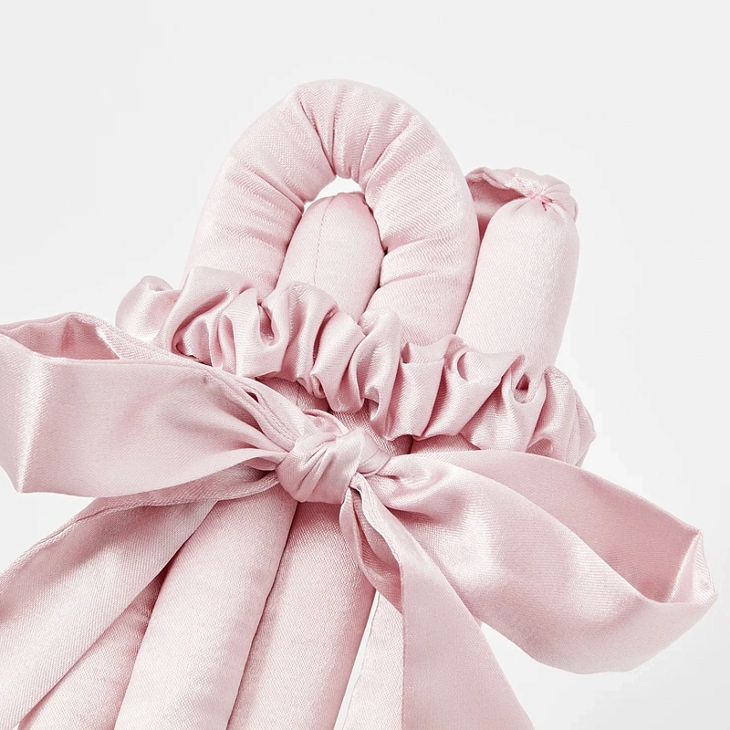 Мягкие бигуди из лебяжего пуха "Комплект jillas mini elegant светло-розовый" по цене 1&nbsp;590 ₽, размеры 235х85х40, для волос От плеч до пояса