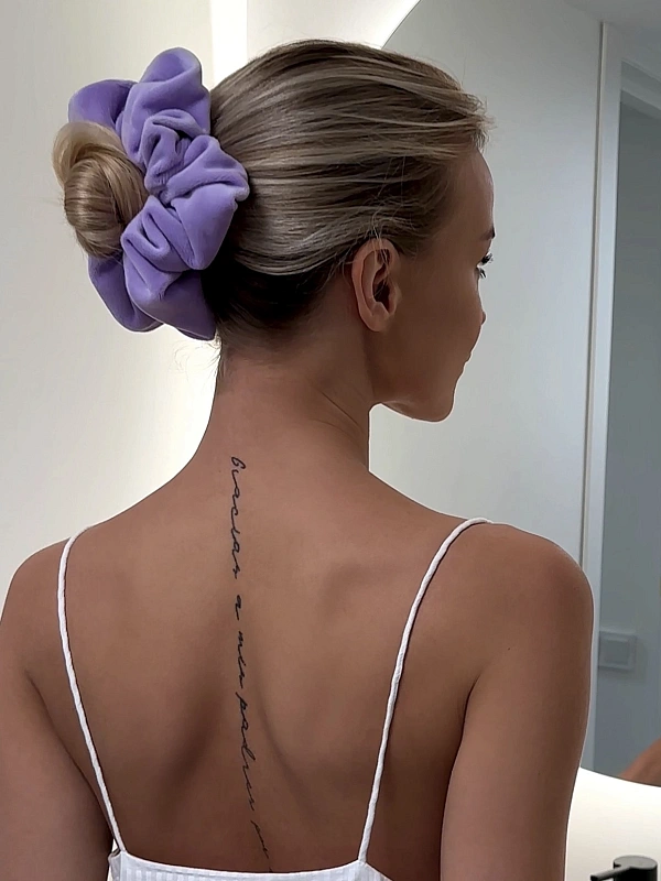 Резинка для волос jillas из велюра, L, лавандовый - аксессуар для локонов по цене ₽990, материал Синтетическая ткань