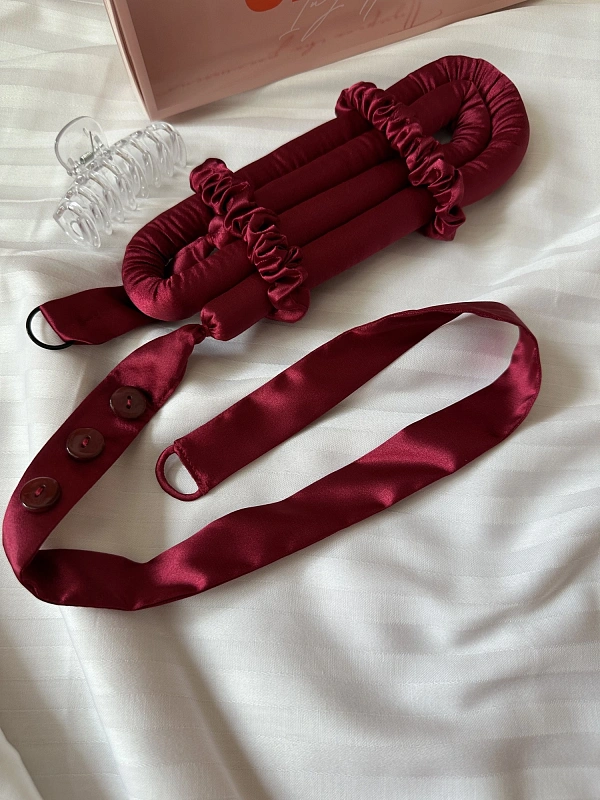 Мягкие бигуди из лебяжего пуха "Комплект jillas mini elegant с пуговицами, бордовый" по цене ₽1,890, размеры 235х85х40, для волос От плеч до пояса