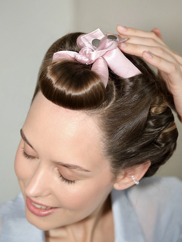 Мягкие бигуди из лебяжего пуха "Комплект jillas classic compact 2.0, светло-розовый" по цене 2&nbsp;290 ₽, размеры 255х105х50, для волос От лопаток до пояса