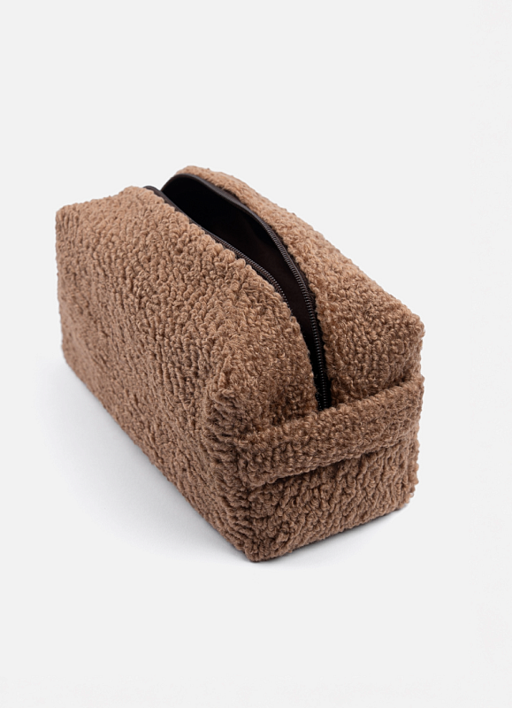 Косметичка jillas плюшевая, M, светло-коричневый по цене ₽1,990, размеры 300х200х30
