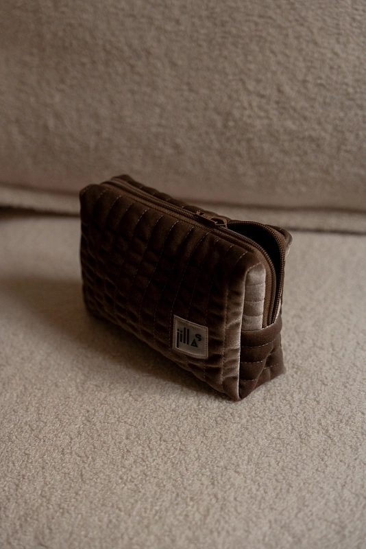 Косметичка jillas из бархата, S, Cacao по цене ₽1,890, размеры 300х200х30