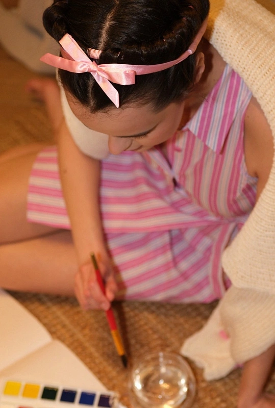 Мягкие бигуди из лебяжего пуха "Комплект jillas slim elegant розовый" по цене 1&nbsp;390 ₽, размеры 205х85х25, для волос От каре до пояса