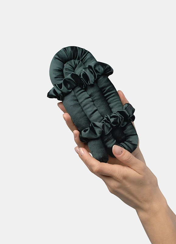 Мягкие бигуди из лебяжего пуха "Комплект jillas classic изумрудный" по цене 1&nbsp;390 ₽, размеры 255х105х50, для волос От лопаток до пояса