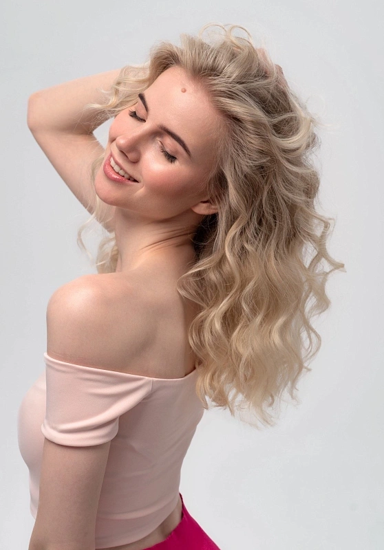 Мягкие бигуди из лебяжего пуха "Комплект jillas slim черный" по цене ₽1,390, размеры 205х85х25, для волос От каре до пояса