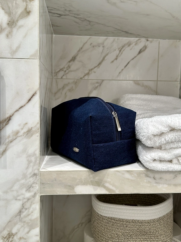 Косметичка jillas джинсовая, темно-синий по цене ₽1,890, размеры 300х200х30