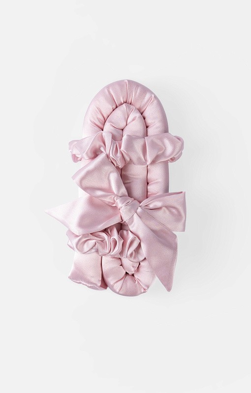 Мягкие бигуди из лебяжего пуха "Комплект jillas classic elegant с мягким наполнителем, светло-розовый" по цене ₽1,990, размеры 255х105х50, для волос От лопаток до пояса