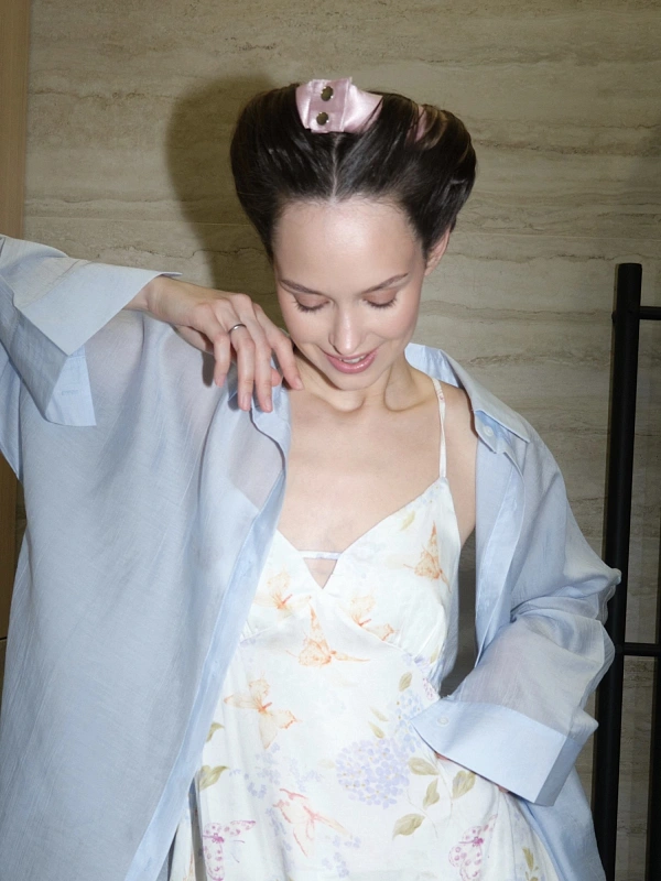 Мягкие бигуди из лебяжего пуха "Комплект jillas compact 300/34 светло-розовый" по цене ₽2,590, размеры 215х175х75, для волос От лопаток до пояса