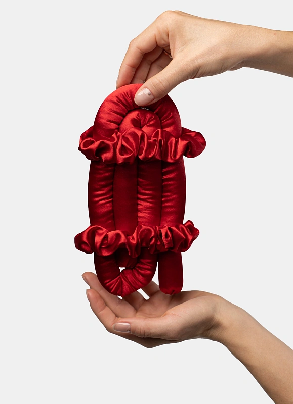 Мягкие бигуди из лебяжего пуха "Комплект jillas classic красный" по цене 1&nbsp;390 ₽, размеры 255х105х50, для волос От лопаток до пояса