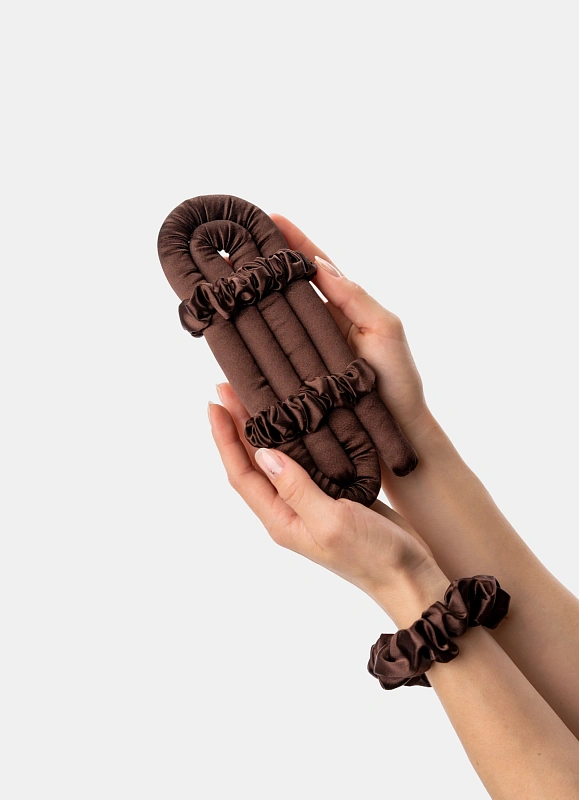 Мягкие бигуди из лебяжего пуха "Комплект jillas mini коричневый" по цене ₽1,390, размеры 235х85х40, для волос От плеч до пояса