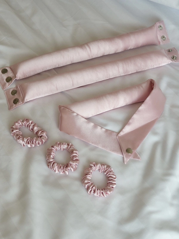 Мягкие бигуди из лебяжего пуха "Комплект jillas compact 300/34 светло-розовый" по цене ₽2,590, размеры 215х175х75, для волос От лопаток до пояса