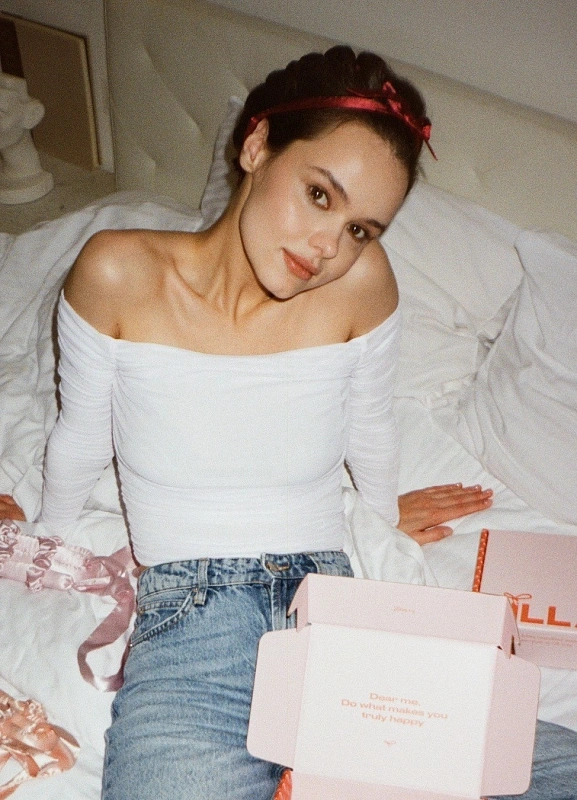 Мягкие бигуди из лебяжего пуха "Комплект jillas slim elegant бордовый" по цене 1&nbsp;390 ₽, размеры 205х85х25, для волос От каре до пояса