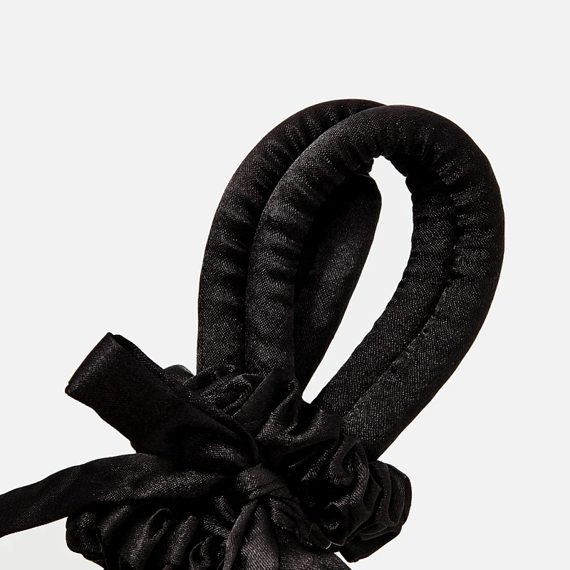 Мягкие бигуди из лебяжего пуха "Комплект jillas slim elegant черный" по цене ₽1,390, размеры 205х85х25, для волос От каре до пояса