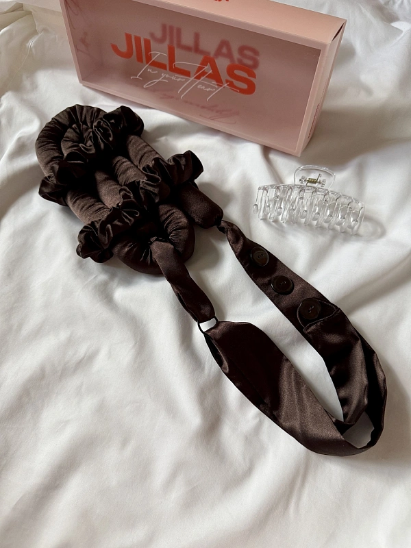 Мягкие бигуди из лебяжего пуха "Комплект jillas classic elegant с пуговицами, коричневый" по цене ₽1,890, размеры 255х105х50, для волос От лопаток до пояса