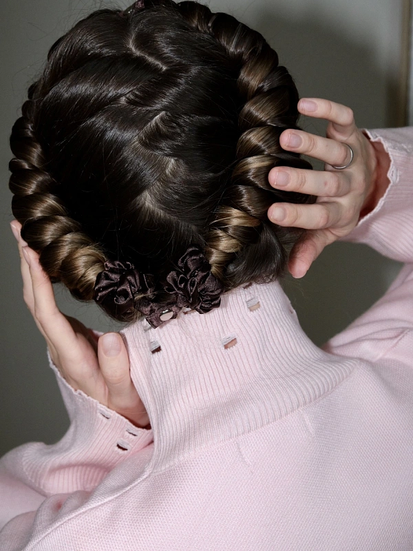 Мягкие бигуди из лебяжего пуха "Комплект jillas slim compact 2.0, коричневый" по цене ₽1,890, размеры 205х85х25, для волос От каре до пояса